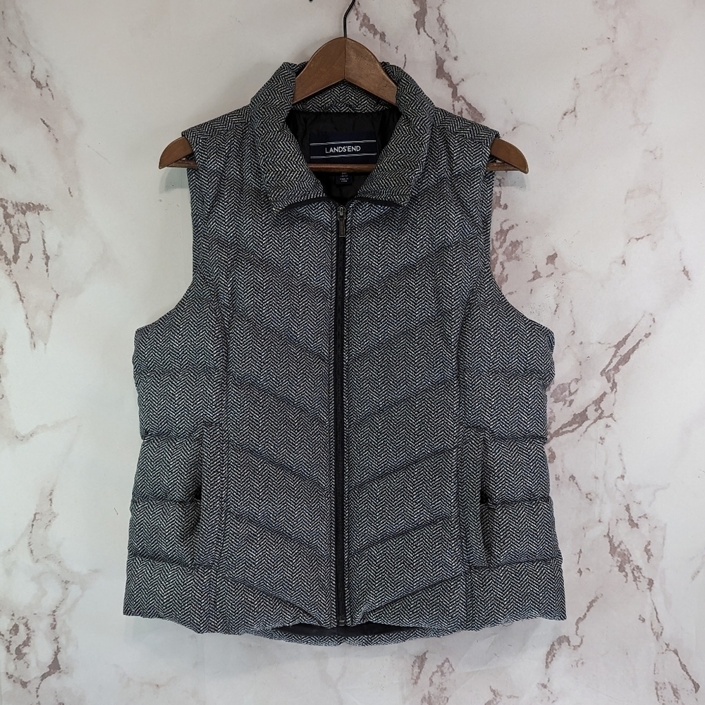 Lands End Vest Women Medium Black  Down Puffer Insulated Quilted Pattern Chevron